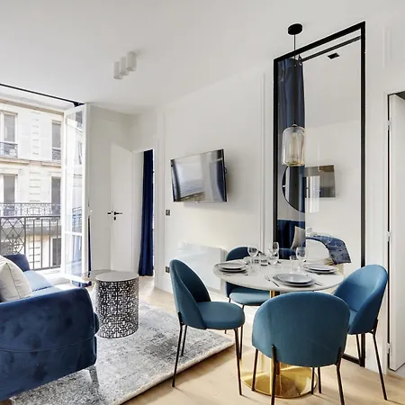 Luxury In The Heart Of - 1br-4p - Bourse *